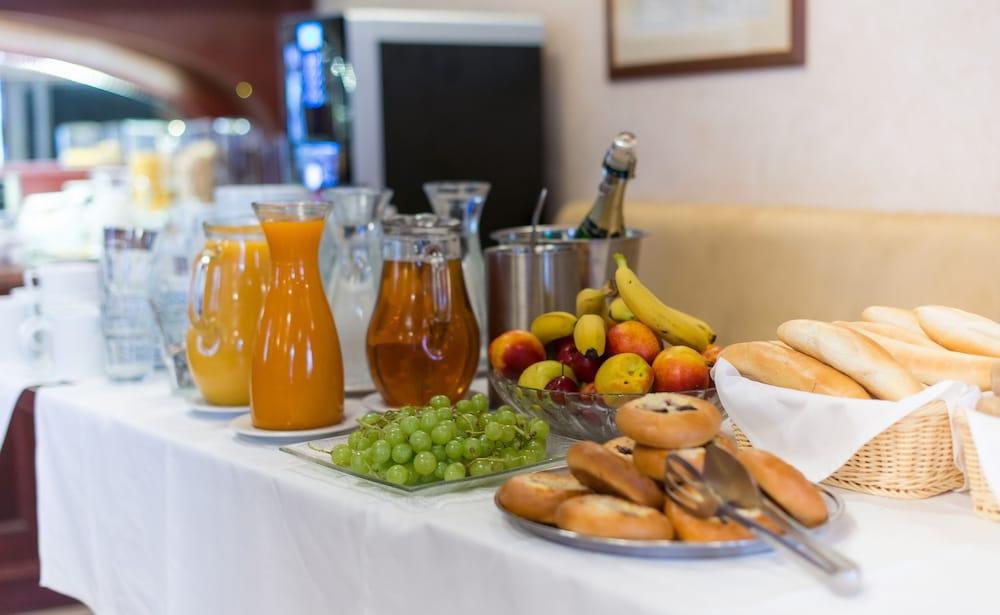 Český Krumlov Hotel Latran מראה חיצוני תמונה