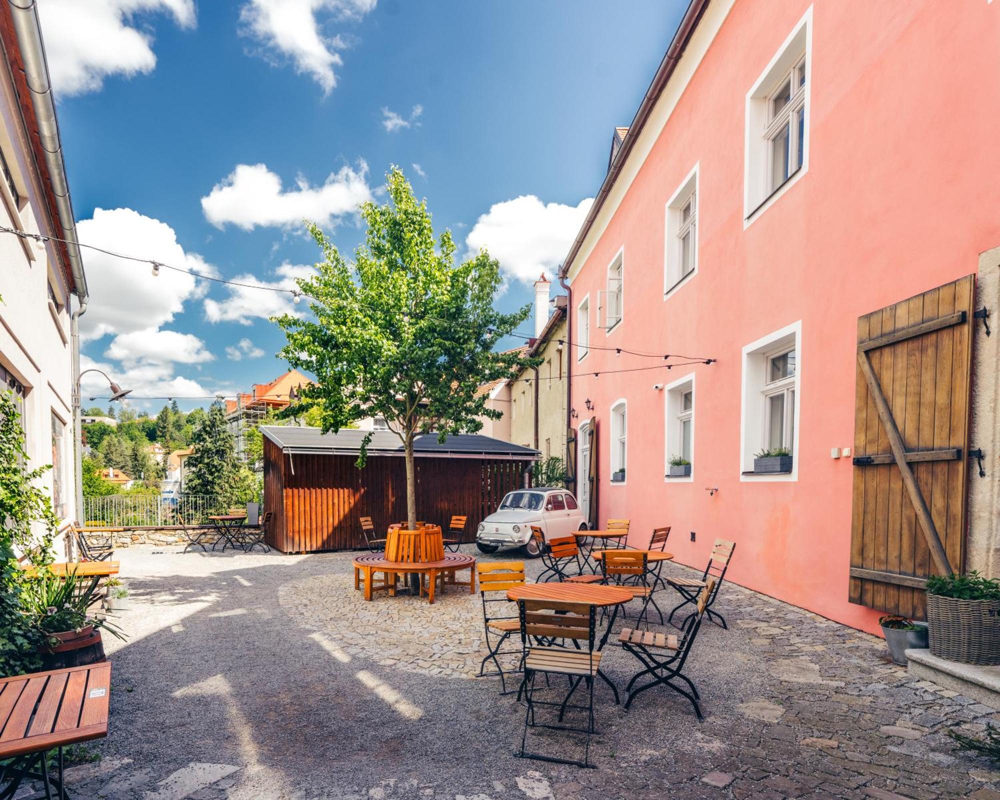 Český Krumlov Hotel Latran מראה חיצוני תמונה