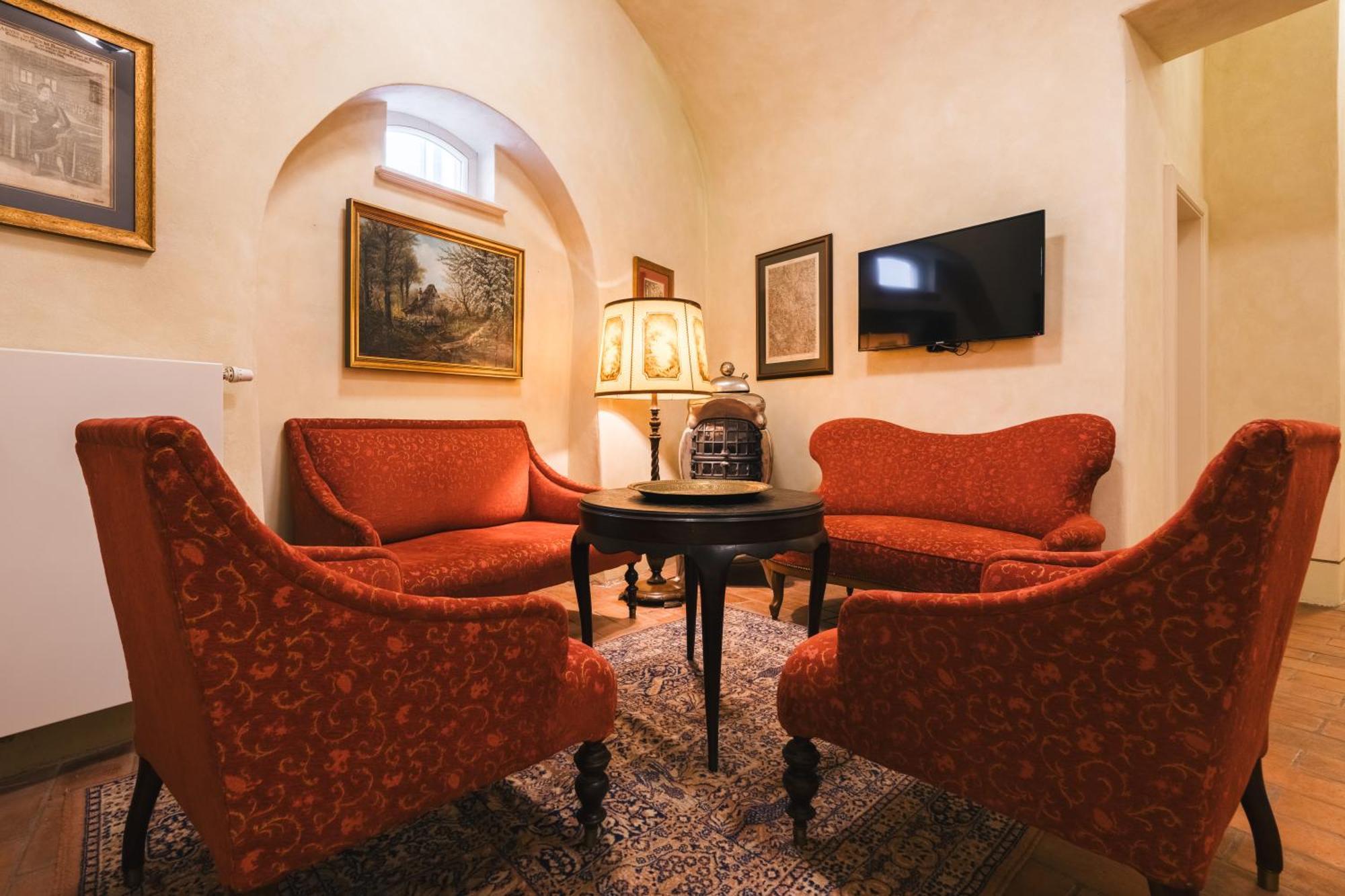 Český Krumlov Hotel Latran מראה חיצוני תמונה