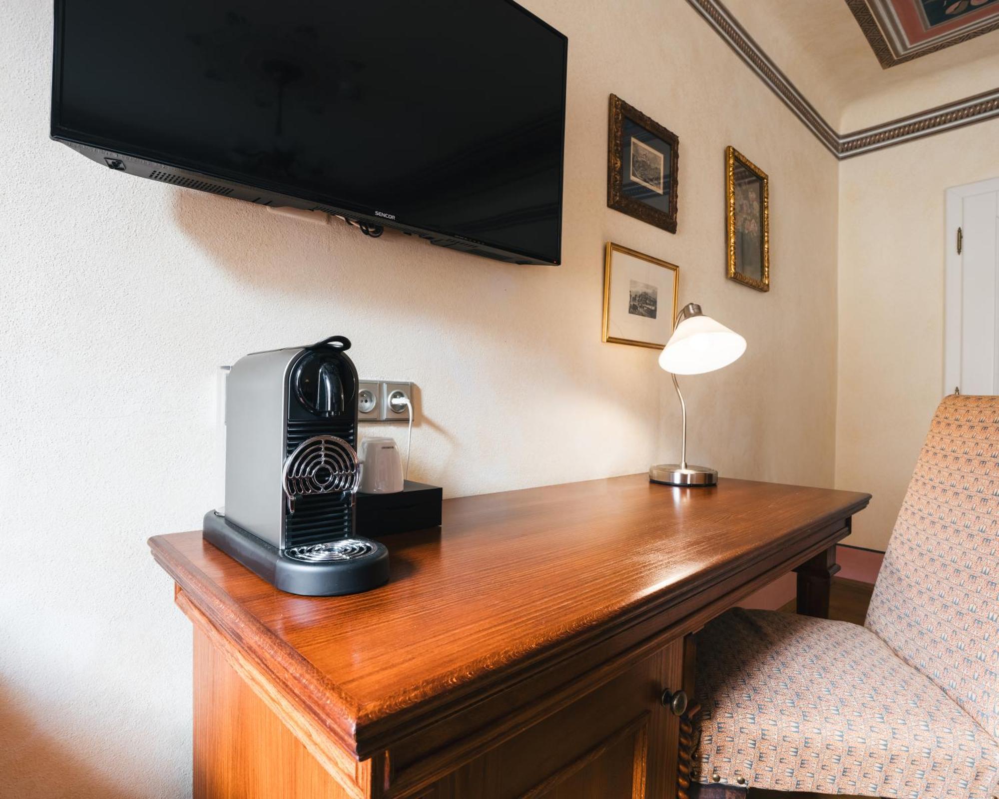 Český Krumlov Hotel Latran מראה חיצוני תמונה