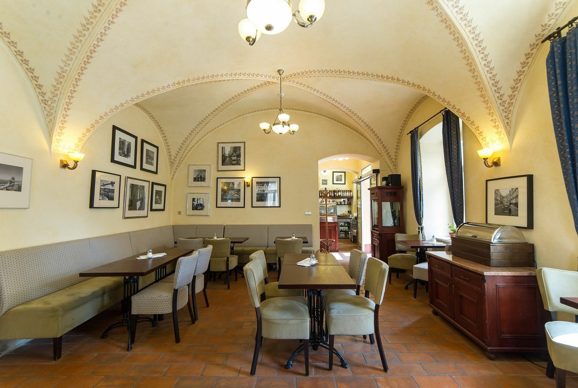 Český Krumlov Hotel Latran מראה חיצוני תמונה